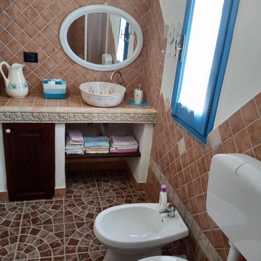Casa Di Campagna Galtellì Exteriör bild